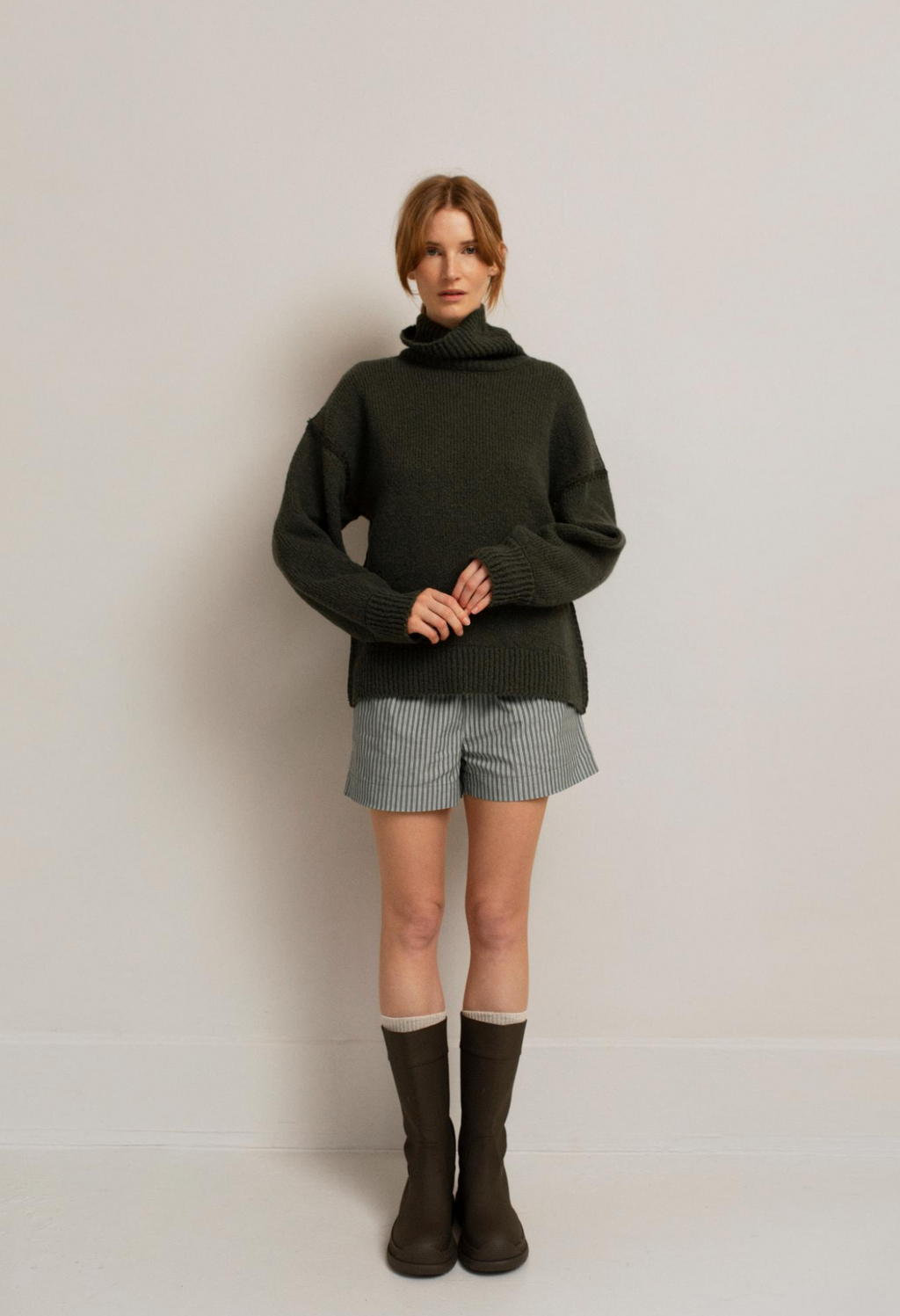 Ari Turtle Neck Sweater | USA