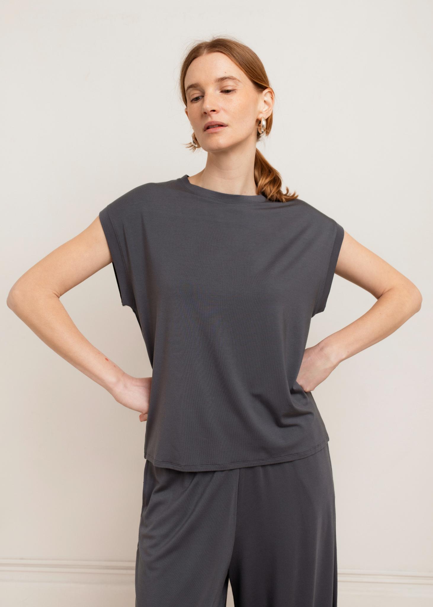 Tilda Sleeveless Shirt | USA
